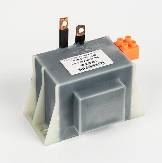 Jak odróżnić przekładnik wysokoprądowy od przekładnika prądowego?